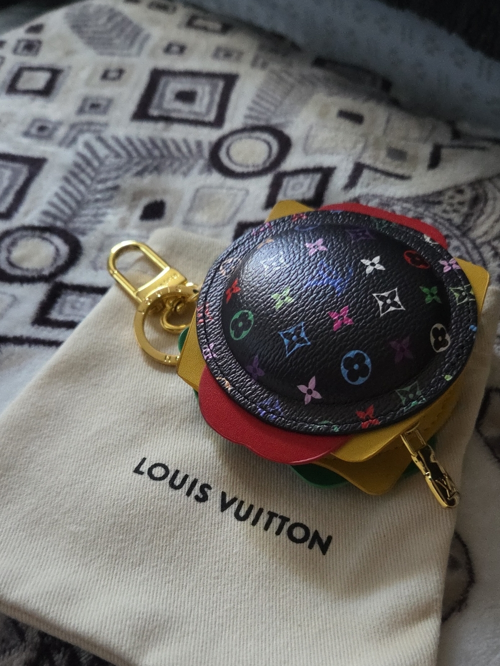 Louis Vuitton Black Multicolor Monogram Hambuger Round Keychain  Holder